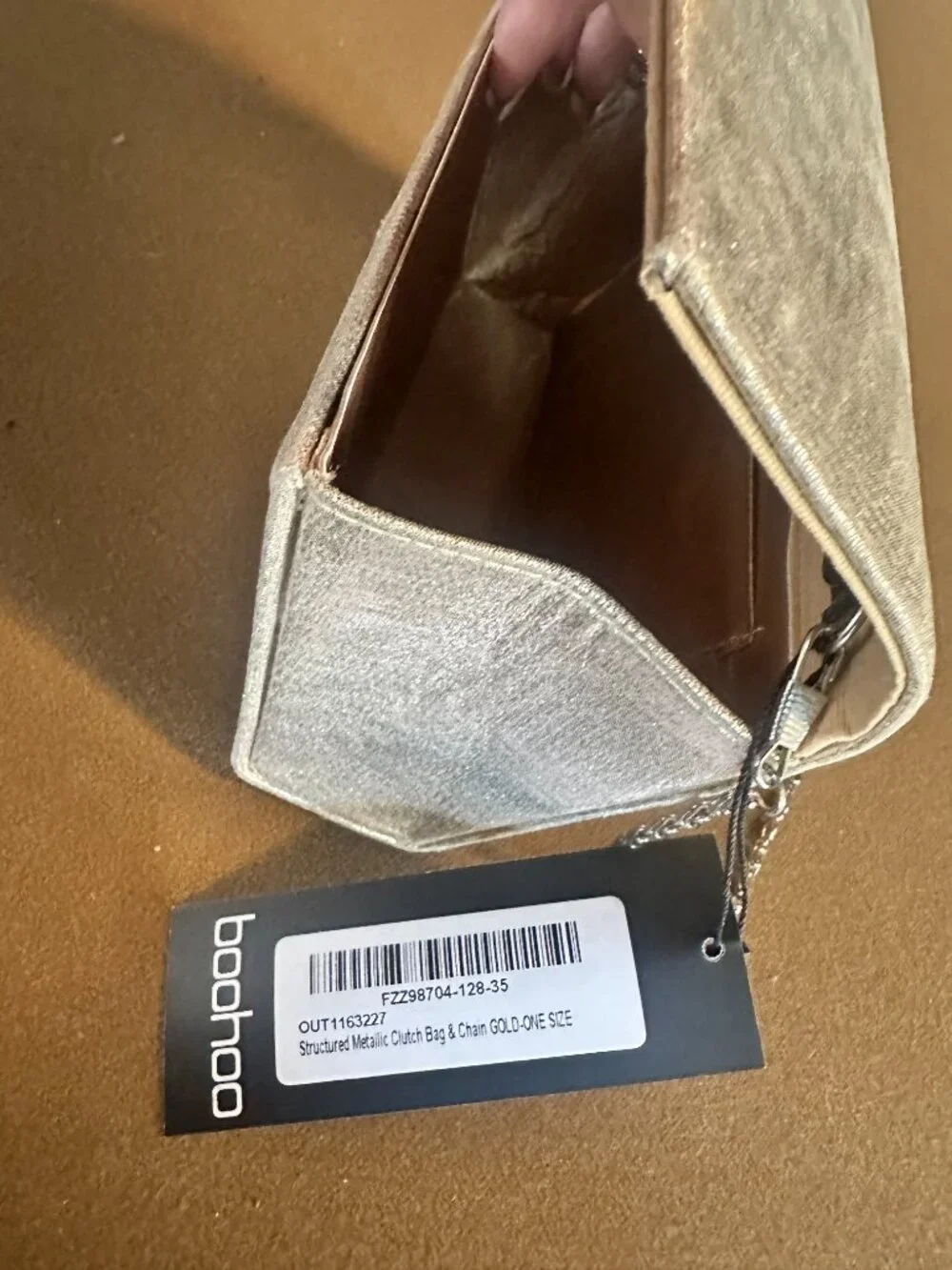 NWT Boohoo Structured Metallic Clutch Bag & Chain - Gold